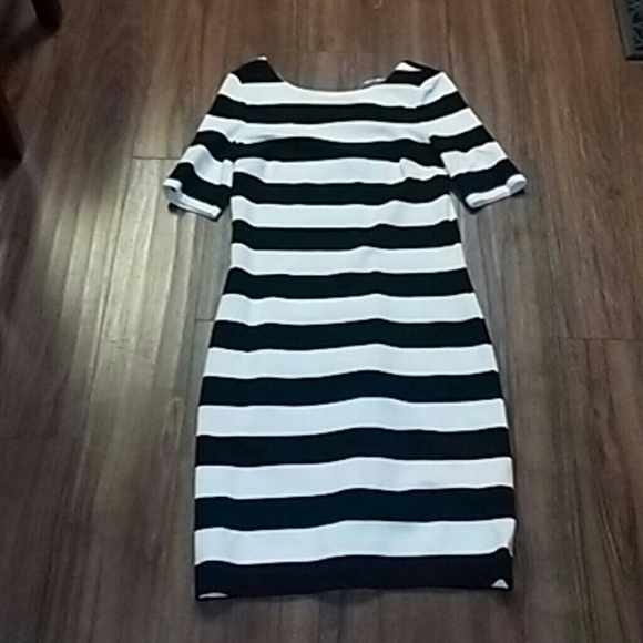 Banana Republic bold striped dress - Picture 3 of 7